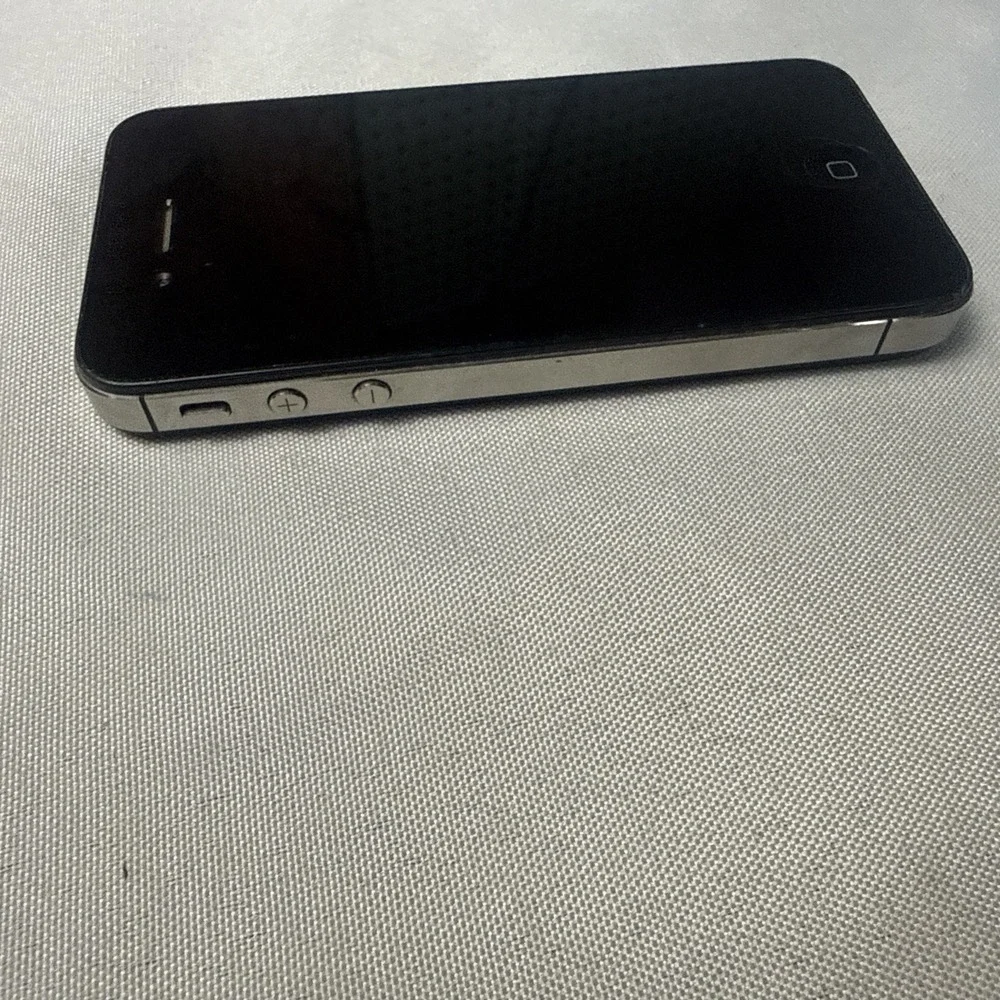 Apple iPhone 4 (Model A1349) Black - FOR PARTS ONLY - Untested / Scratched